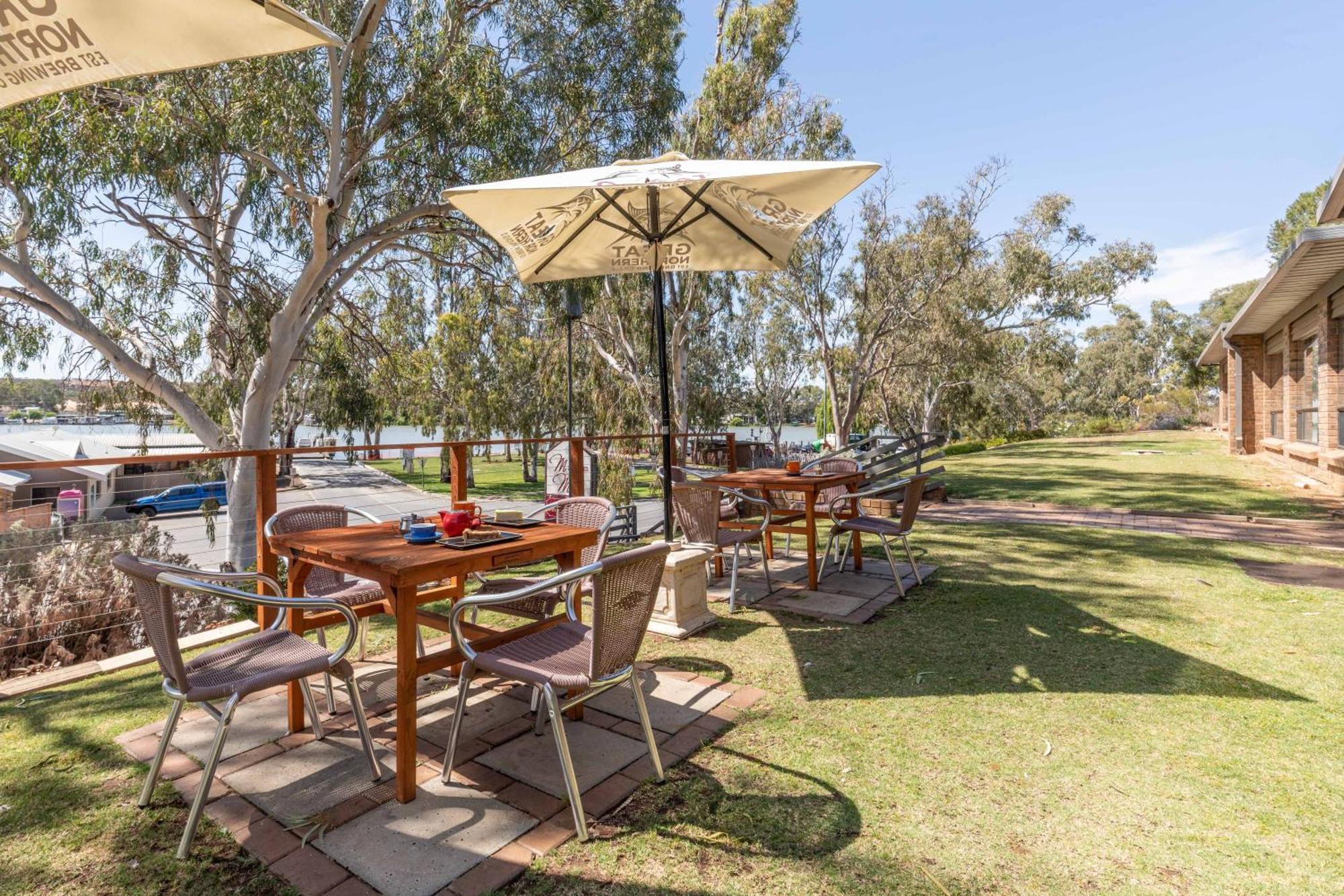 Mannum Motel Bagian luar foto