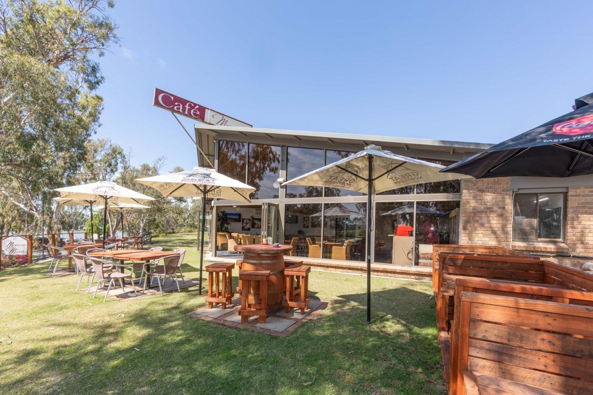 Mannum Motel Bagian luar foto