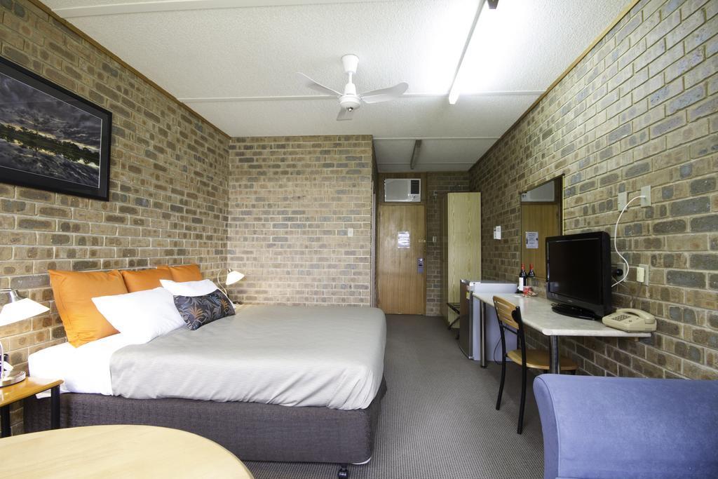Mannum Motel Bagian luar foto