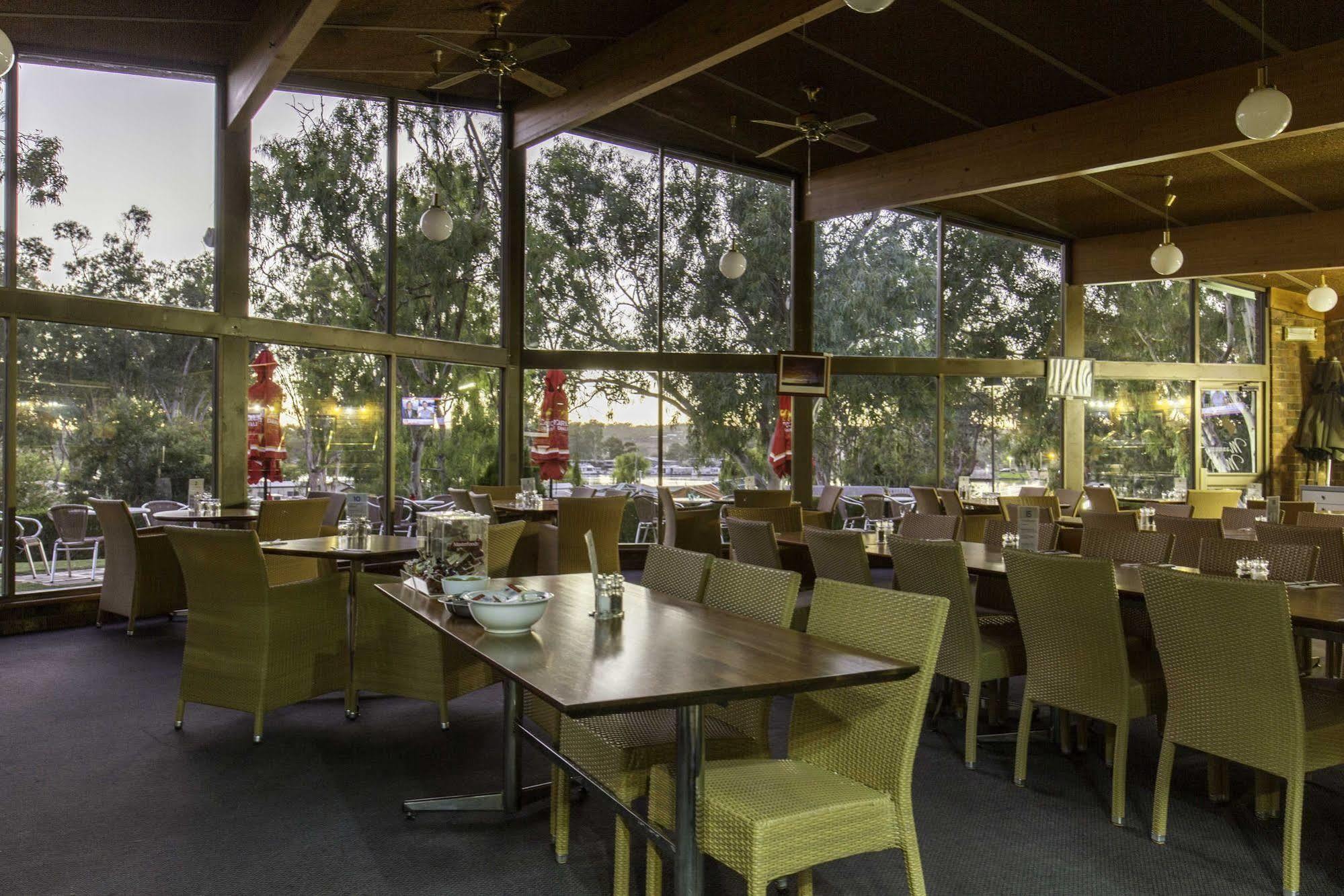Mannum Motel Bagian luar foto